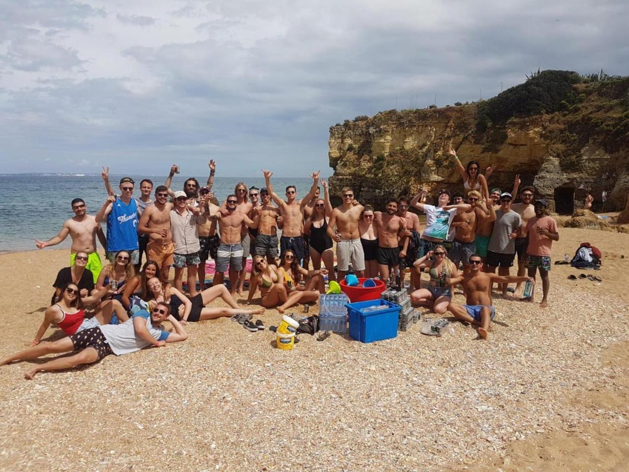 Rising Cock Party Hostel Lagos Dış mekan fotoğraf